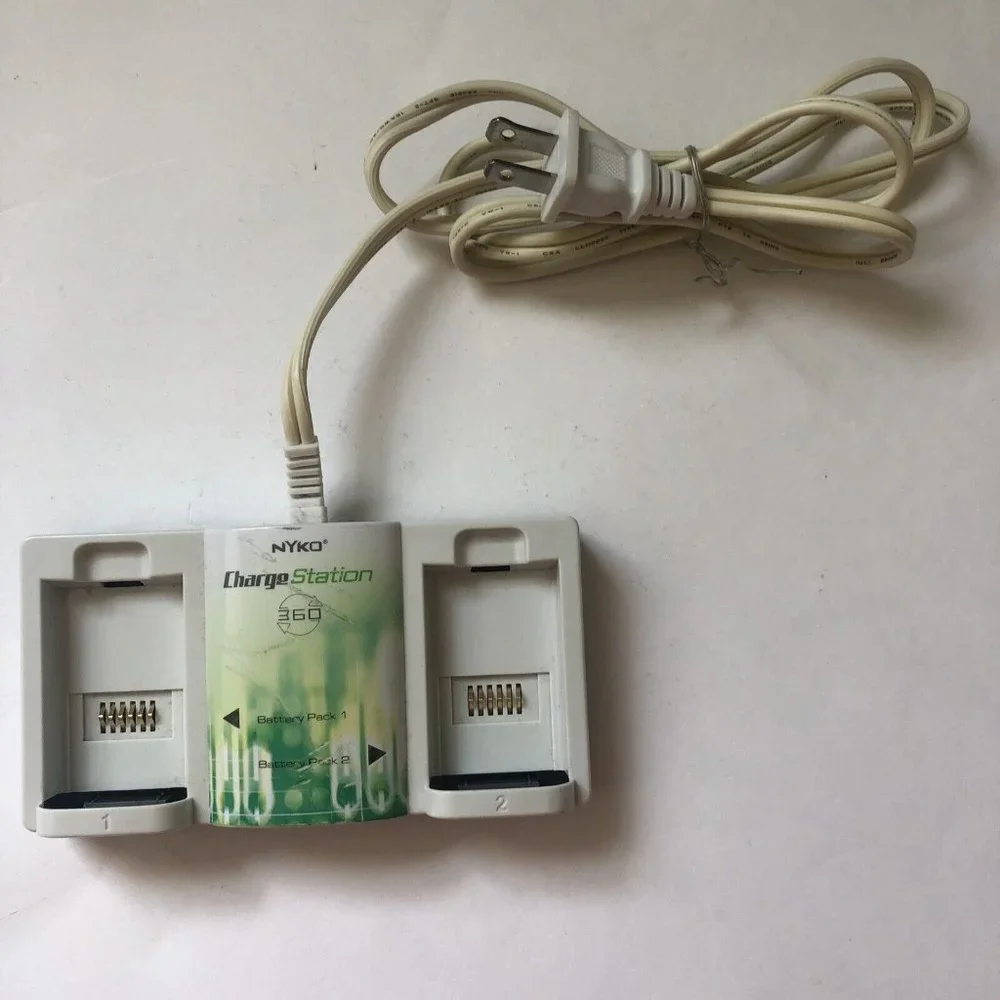 Nyko Xbox 360 Battery Charge Station 360- AC 100-Pack Charger 86025-A50-white